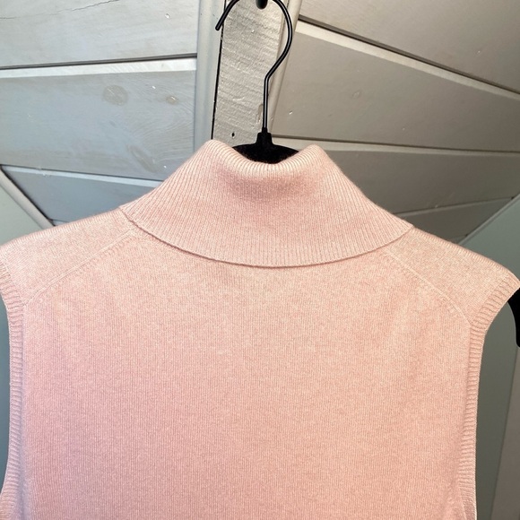 Ann Taylor 100% Cashmere Blush Pink Sleeveless Turtleneck Sweater XL - Picture 4 of 9